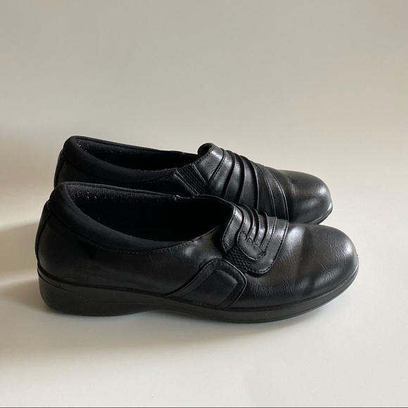 Easy Street Women's Black Loafers Shoes Size 6.5W Slip On - Picture 1 of 10